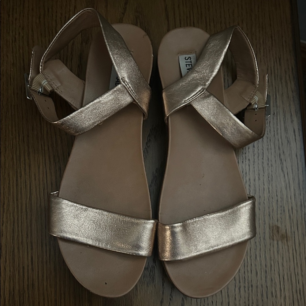 Steve Madden Metallic Rose Gold Buckle Sandals